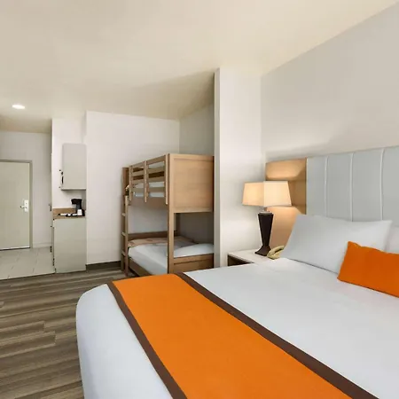 Marguerite South Anaheim - Garden Grove, Trademark Collection By Wyndham 3* Garden Grove