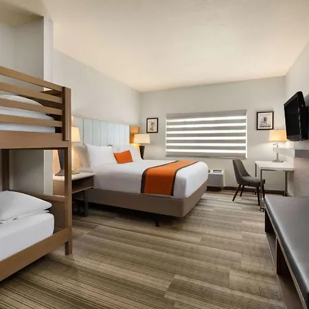 Marguerite South Anaheim - Garden Grove, Trademark Collection By Wyndham 3*