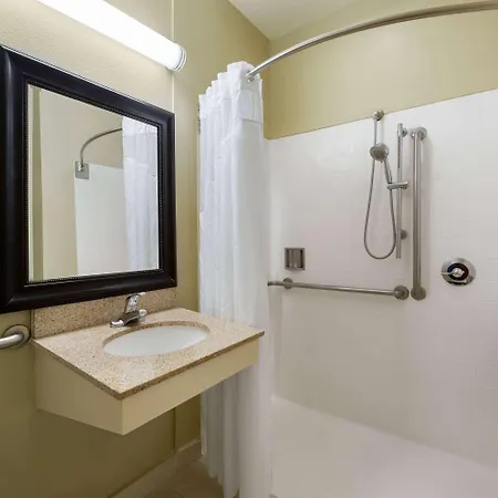 Marguerite South Anaheim - Garden Grove, Trademark Collection By Wyndham Hotel