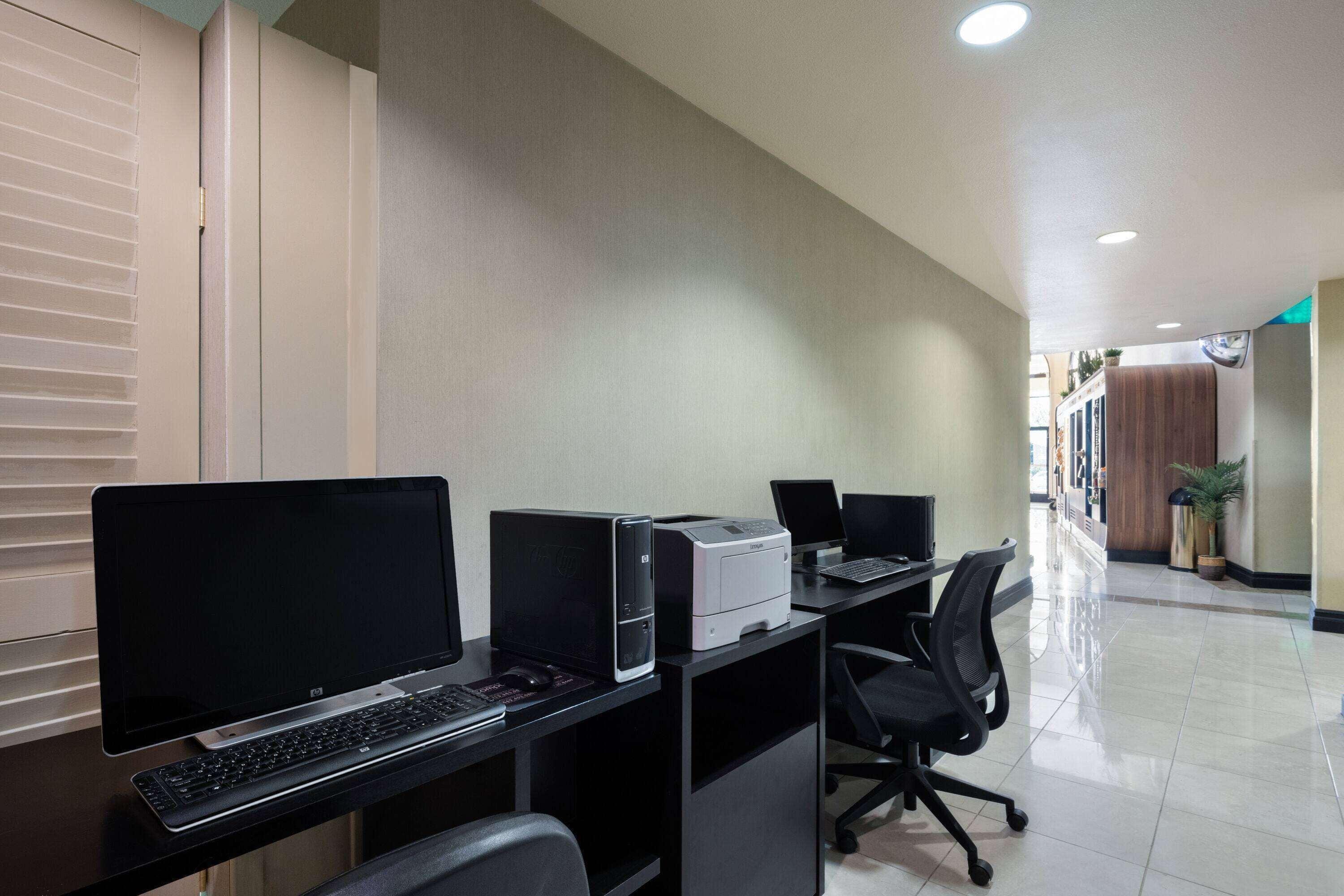 Marguerite South Anaheim - Garden Grove, Trademark Collection By Wyndham Hotel Garden Grove