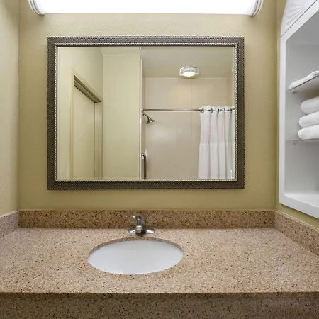 Marguerite South Anaheim - Garden Grove, Trademark Collection By Wyndham